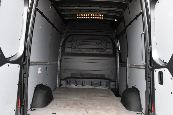 Mercedes-Benz Sprinter 317 1.9 CDI L2H2 RWD AMG Edition Camera, Cruise, LED, 3500kg Trekhaak, Carplay, NAVI, LED, 170PK, Automaat, Sensoren, Stoelverwarming, Uniek!
