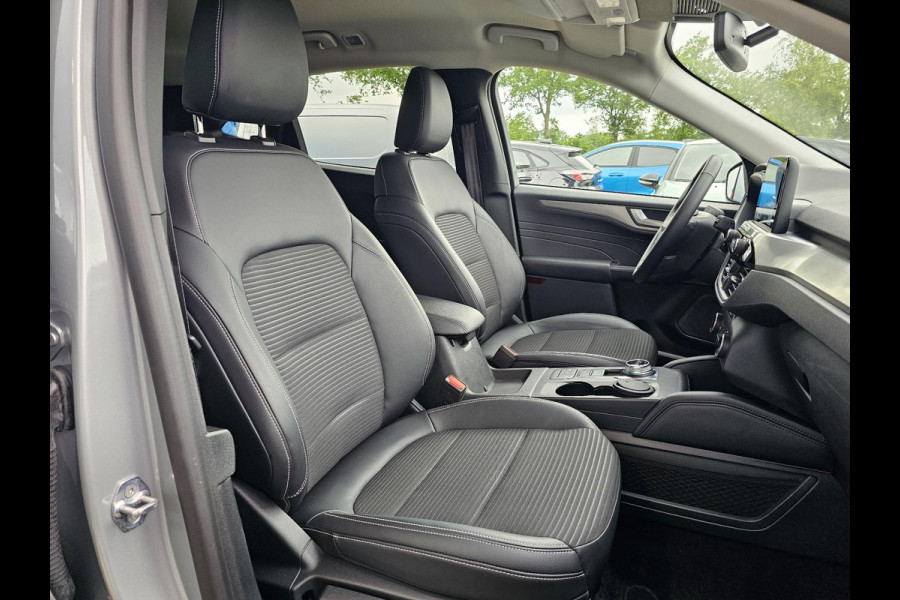 Ford Kuga 2.5 PHEV Titanium X 225pk | Winterpack | Elek. Achterklep | B&O Play | Half Leder | Michelin Cross Climate | 1.500kg Trekgewicht