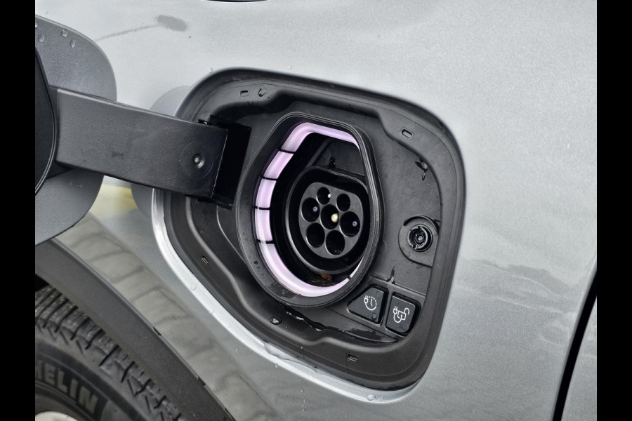 Ford Kuga 2.5 PHEV Titanium X 225pk | Winterpack | Elek. Achterklep | B&O Play | Half Leder | Michelin Cross Climate | 1.500kg Trekgewicht