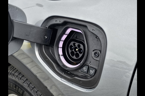 Ford Kuga 2.5 PHEV Titanium X 225pk | Winterpack | Elek. Achterklep | B&O Play | Half Leder | Michelin Cross Climate | 1.500kg Trekgewicht