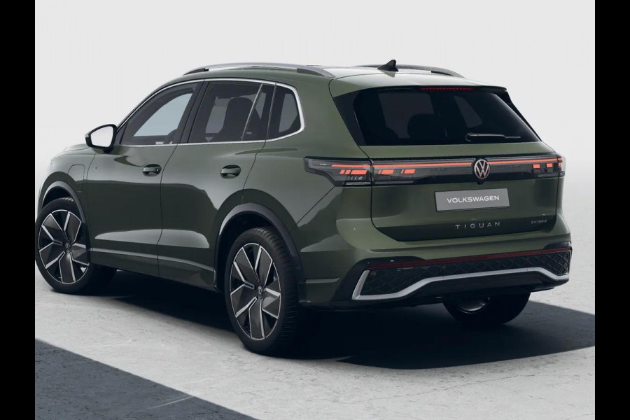 Volkswagen Tiguan R-Line-Edition 1.5 eHybrid 200 kW / 272 pk SUV 6 v