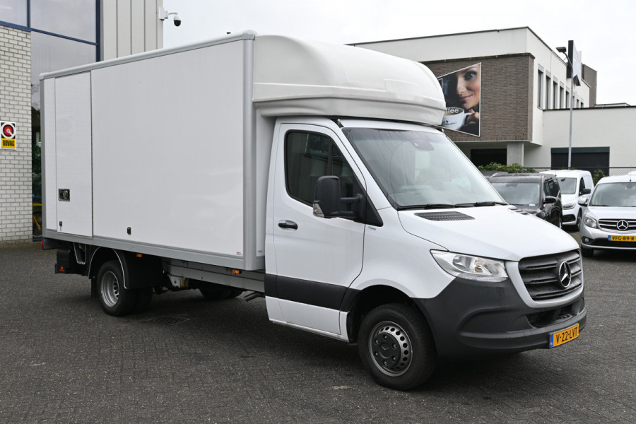 Mercedes-Benz Sprinter 515 CDI L3 Bakwagen met klep MBUX, Laadbak met Dhollandia laadklep en zijdeur