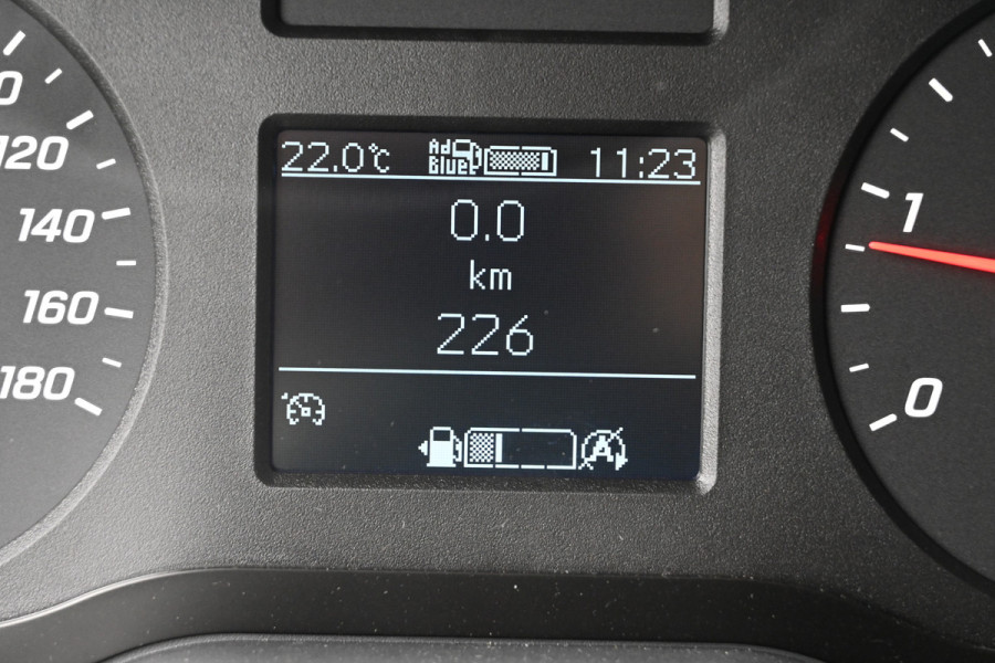 Mercedes-Benz Sprinter 515 CDI L3 Bakwagen met klep MBUX, Laadbak met Dhollandia laadklep en zijdeur