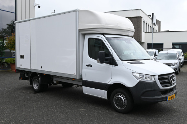 Mercedes-Benz Sprinter 515 CDI L3 Bakwagen met Dhollandia klep MBUX, Spiegelbak Meubelbak met laadklep en zijdeur