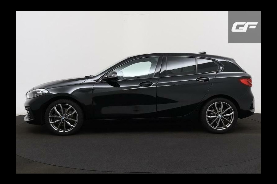 BMW 1-serie 118i Sport Black Edition Navi Cruise CarPlay NAP