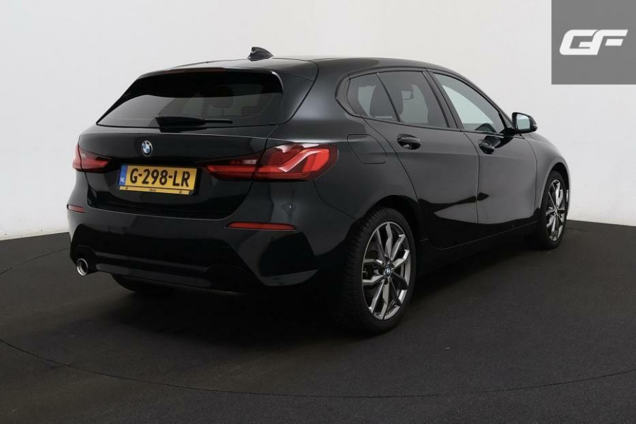 BMW 1-serie 118i Sport Black Edition Navi Cruise CarPlay NAP