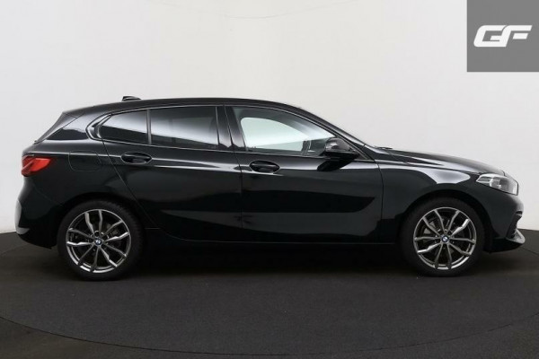 BMW 1-serie 118i Sport Black Edition Navi Cruise CarPlay NAP