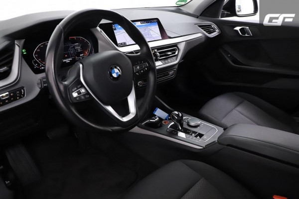 BMW 1-serie 118i Sport Black Edition Navi Cruise CarPlay NAP