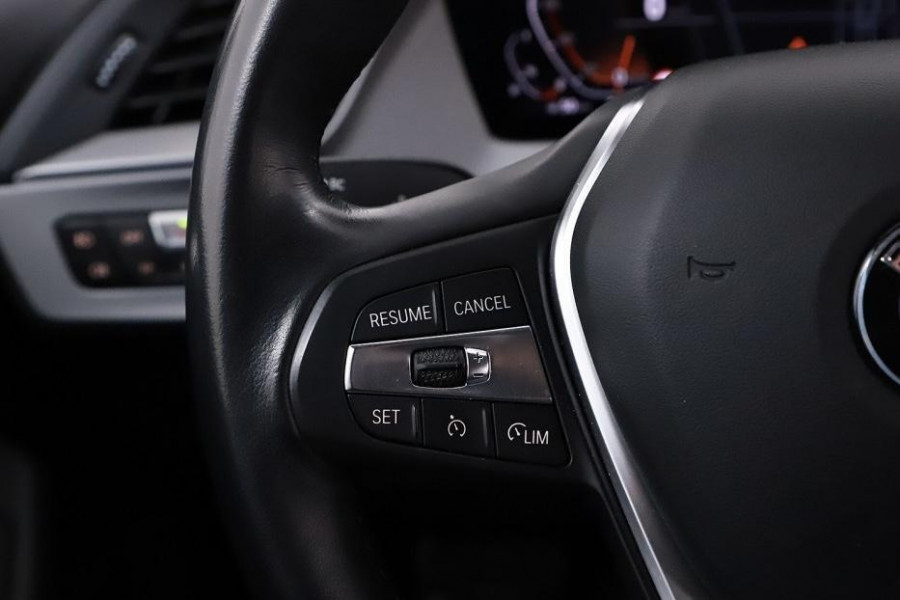BMW 1-serie 118i Sport Black Edition Navi Cruise CarPlay NAP