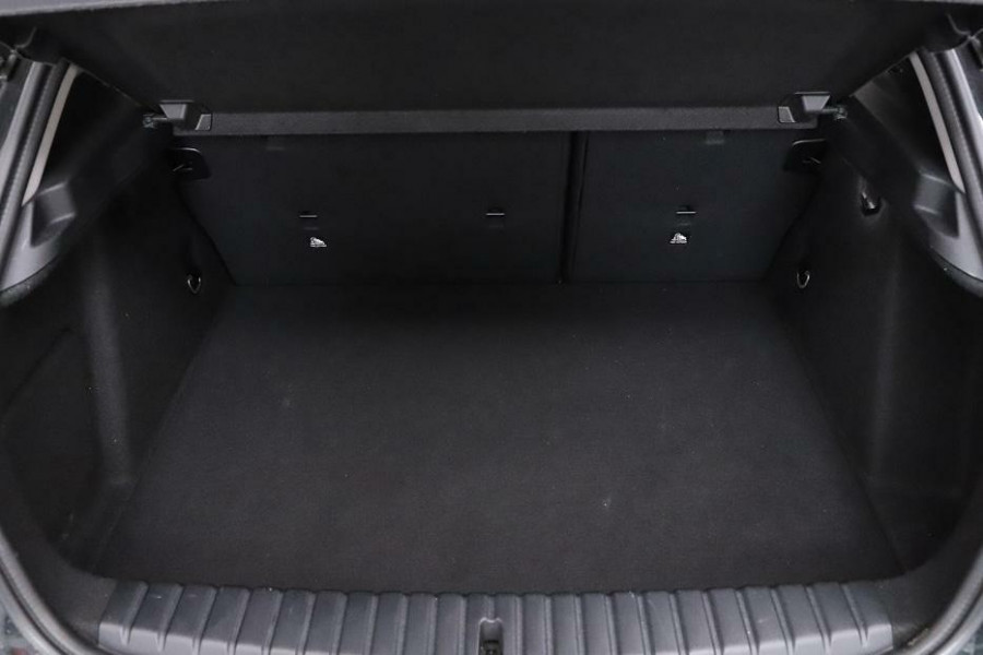 BMW 1-serie 118i Sport Black Edition Navi Cruise CarPlay NAP