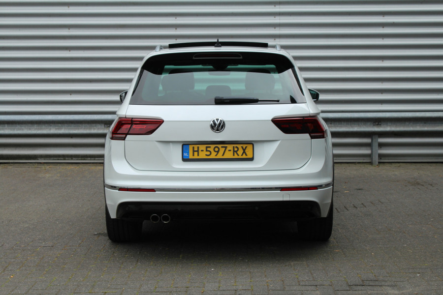 Volkswagen Tiguan 1.5 TSI 150pk ACT R-Line DSG7 NL-Auto NAP Panoramadak Clima Cruise Navi 360 Camera Dynaudio Keyless  HUD Dig. Cockpit El. Klep