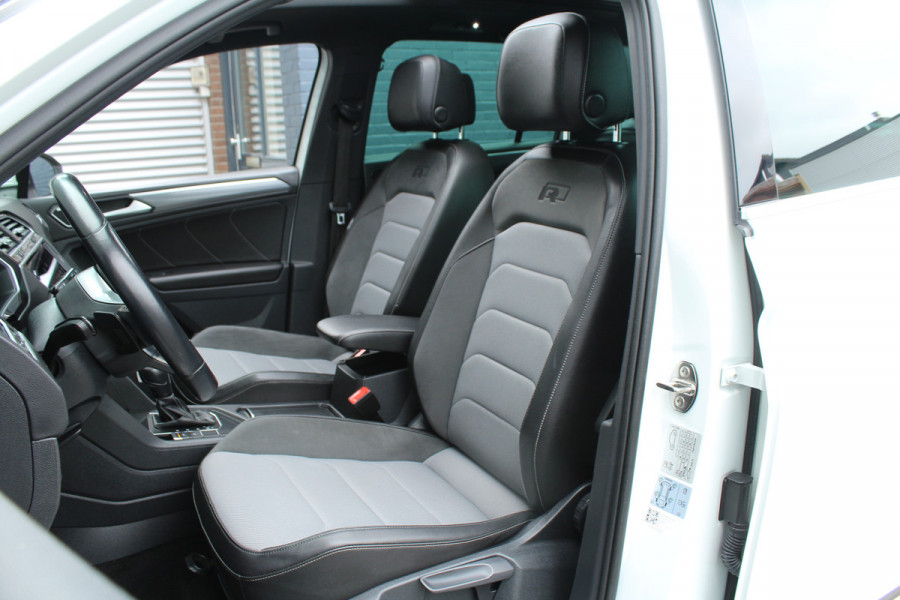 Volkswagen Tiguan 1.5 TSI 150pk ACT R-Line DSG7 NL-Auto NAP Panoramadak Clima Cruise Navi 360 Camera Dynaudio Keyless  HUD Dig. Cockpit El. Klep
