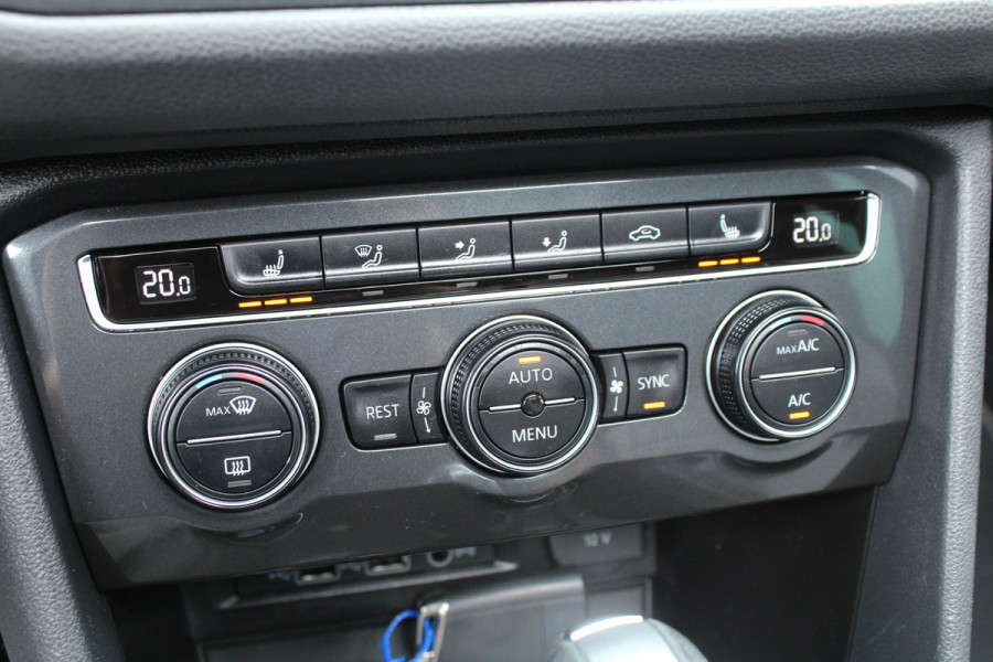 Volkswagen Tiguan 1.5 TSI 150pk ACT R-Line DSG7 NL-Auto NAP Panoramadak Clima Cruise Navi 360 Camera Dynaudio Keyless  HUD Dig. Cockpit El. Klep