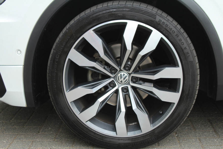Volkswagen Tiguan 1.5 TSI 150pk ACT R-Line DSG7 NL-Auto NAP Panoramadak Clima Cruise Navi 360 Camera Dynaudio Keyless  HUD Dig. Cockpit El. Klep