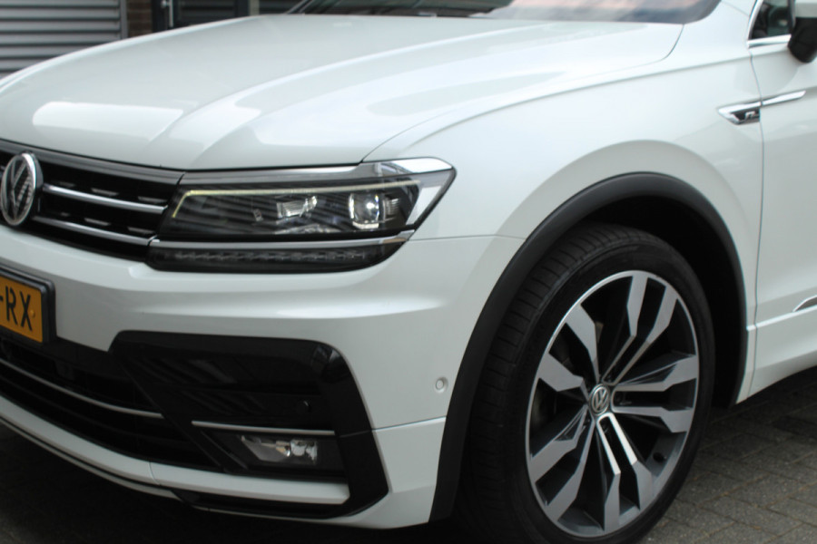 Volkswagen Tiguan 1.5 TSI 150pk ACT R-Line DSG7 NL-Auto NAP Panoramadak Clima Cruise Navi 360 Camera Dynaudio Keyless  HUD Dig. Cockpit El. Klep