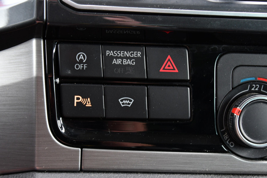 Volkswagen Transporter 2.0 TDI L2H1 DC Highline Adaptieve Cruise, LED, Carplay, NAVI, 204pk, Automaat, Uniek!
