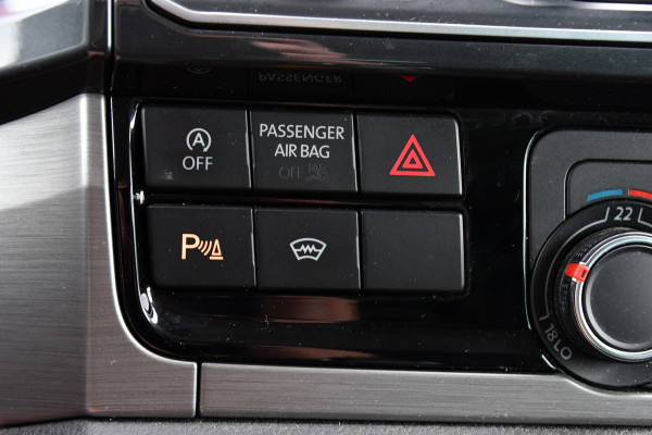 Volkswagen Transporter 2.0 TDI L2H1 DC Highline Adaptieve Cruise, LED, Carplay, NAVI, 204pk, Automaat, Uniek!