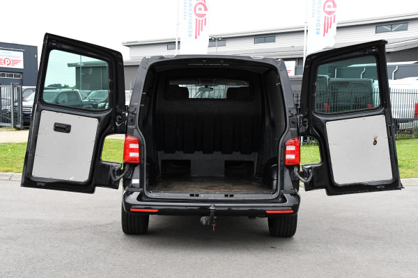 Volkswagen Transporter 2.0 TDI L2H1 DC Highline Adaptieve Cruise, LED, Carplay, NAVI, 204pk, Automaat, Uniek!
