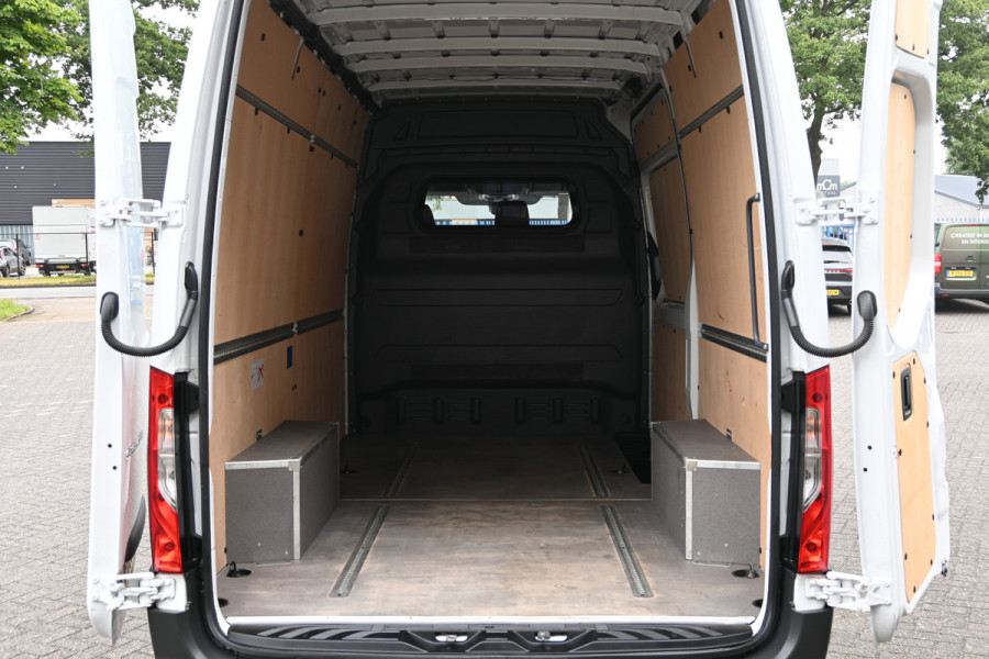 Mercedes-Benz Sprinter 317 CDI L2H2 RWD 3500 kg Trekhaak, MBUX navigatie met camera, Parkeersensoren