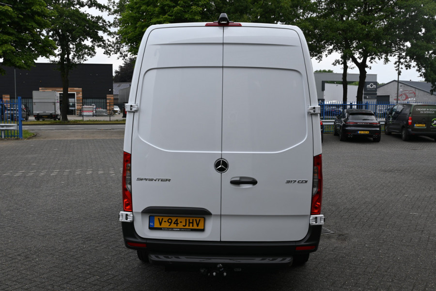 Mercedes-Benz Sprinter 317 CDI L2H2 RWD 3500 kg Trekhaak, MBUX navigatie met camera, Parkeersensoren