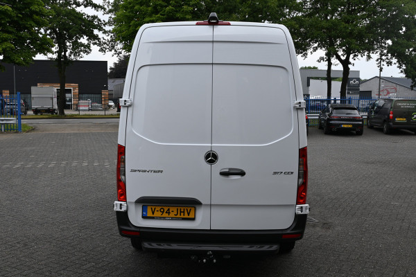 Mercedes-Benz Sprinter 317 CDI L2H2 RWD 3500 kg Trekhaak, MBUX navigatie met camera, Parkeersensoren