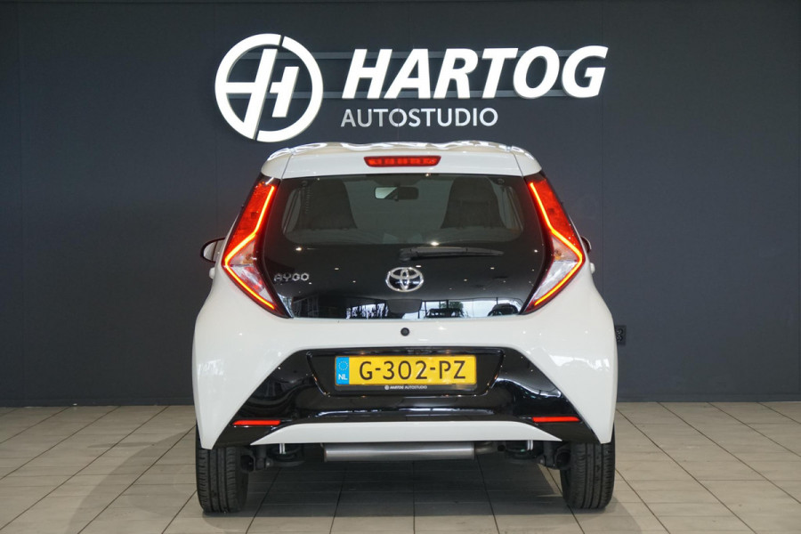 Toyota Aygo 1.0 VVT-i x-play limited + CAMERA / APPLE CARPLAY