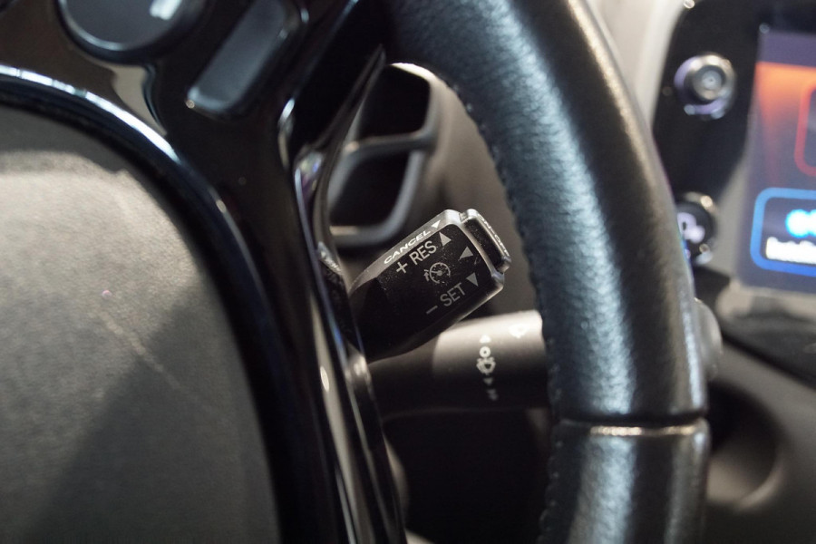 Toyota Aygo 1.0 VVT-i x-play limited + CAMERA / APPLE CARPLAY