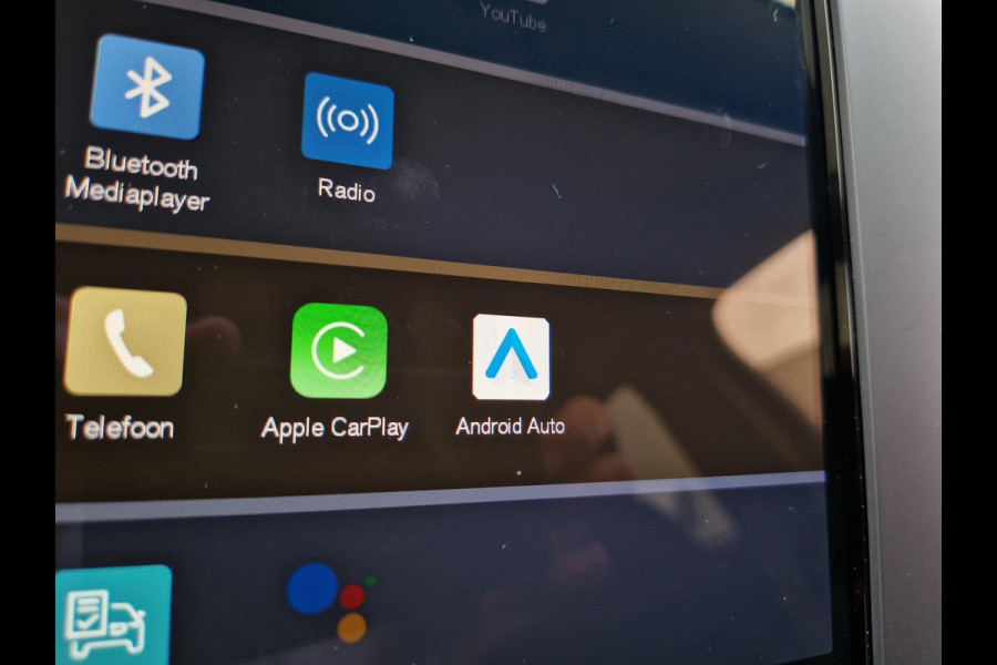 Volvo XC40 2.0 B3 Essential | Apple Carplay / Android Auto | Climate | PDC | DAB | Licht- en Regensensor | LED |