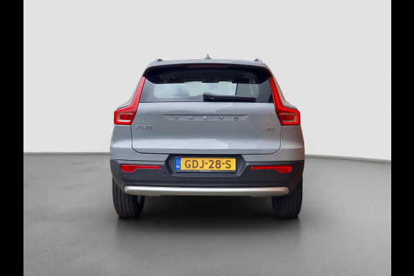 Volvo XC40 2.0 B3 Essential | Apple Carplay / Android Auto | Climate | PDC | DAB | Licht- en Regensensor | LED |