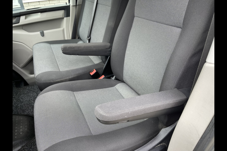 Volkswagen Transporter 2.0 TDI L1H1 Comfortline / vaste prijs rijklaar € 13.950 ex btw / lease vanaf € 235 / airco / cruise / trekhaak 2200 kg / imperial / euro 6 / achterklep