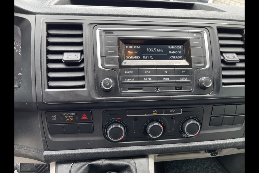 Volkswagen Transporter 2.0 TDI L1H1 Comfortline / vaste prijs rijklaar € 13.950 ex btw / lease vanaf € 235 / airco / cruise / trekhaak 2200 kg / imperial / euro 6 / achterklep