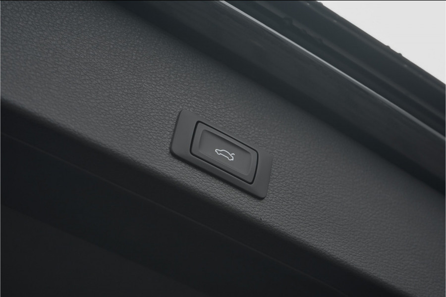 Audi Q2 35 TFSI S-Line Leder Navi Camera LED