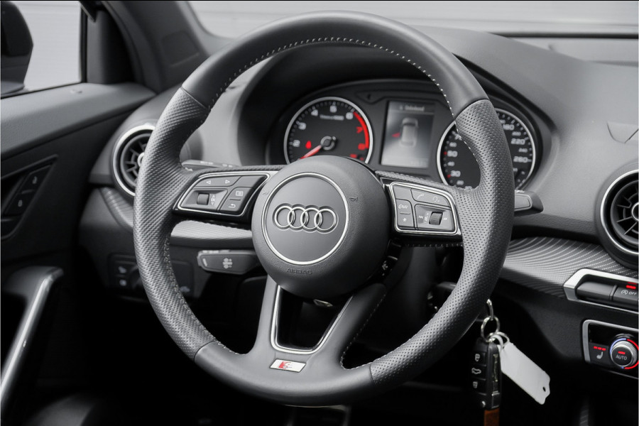 Audi Q2 35 TFSI S-Line Leder Navi Camera LED