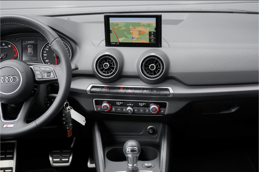 Audi Q2 35 TFSI S-Line Leder Navi Camera LED