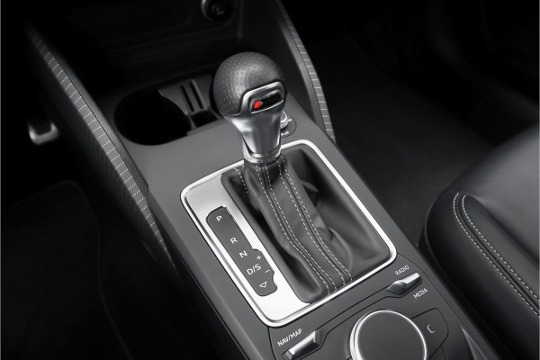 Audi Q2 35 TFSI S-Line Leder Navi Camera LED