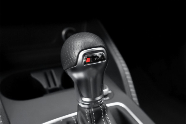 Audi Q2 35 TFSI S-Line Leder Navi Camera LED