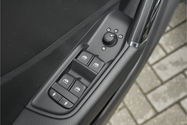 Audi Q2 35 TFSI S-Line Leder Navi Camera LED
