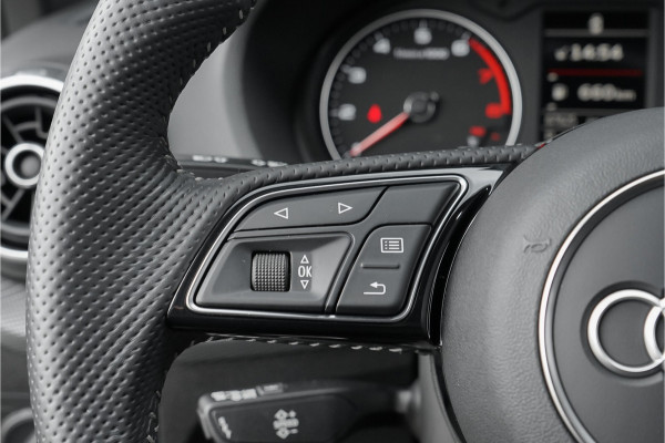 Audi Q2 35 TFSI S-Line Leder Navi Camera LED