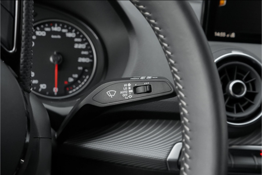 Audi Q2 35 TFSI S-Line Leder Navi Camera LED
