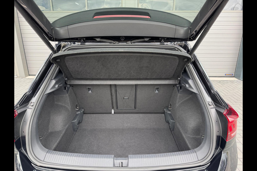 Volkswagen T-Roc 1.5 TSI R-Line 150PK DSG BOMVOL