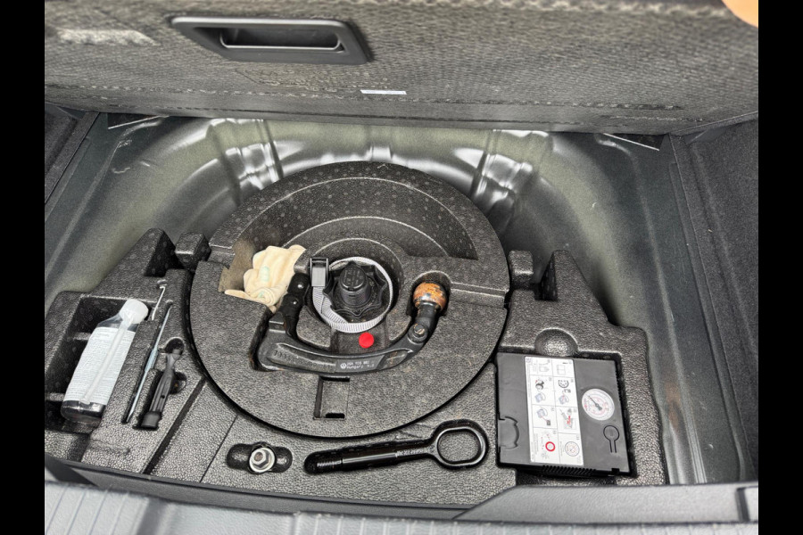 Volkswagen T-Roc 1.5 TSI R-Line 150PK DSG BOMVOL