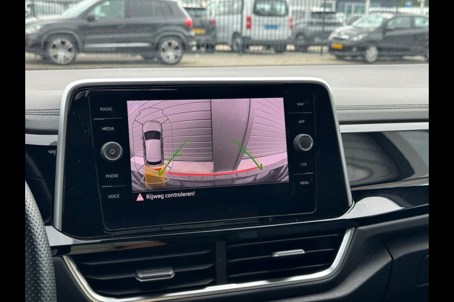 Volkswagen T-Roc 1.5 TSI R-Line 150PK DSG BOMVOL