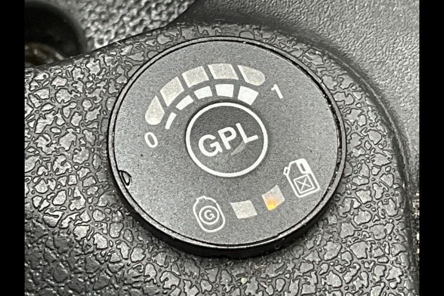 Dacia Logan MCV 0.9 TCe Bi-Fuel Laureate LPG Trekhaak Cruise Nav/Cam NAP!