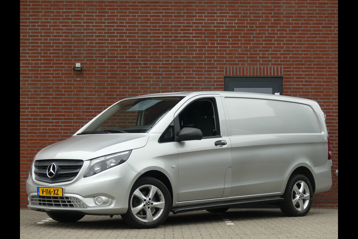 Mercedes-Benz Vito 111 CDI Lang Airco/Trekhaak/Lichtmetalen velgen Mercedes-Benz Vito 111 CDI Lang Airco/Trekhaak/Lichtmetalen velgen