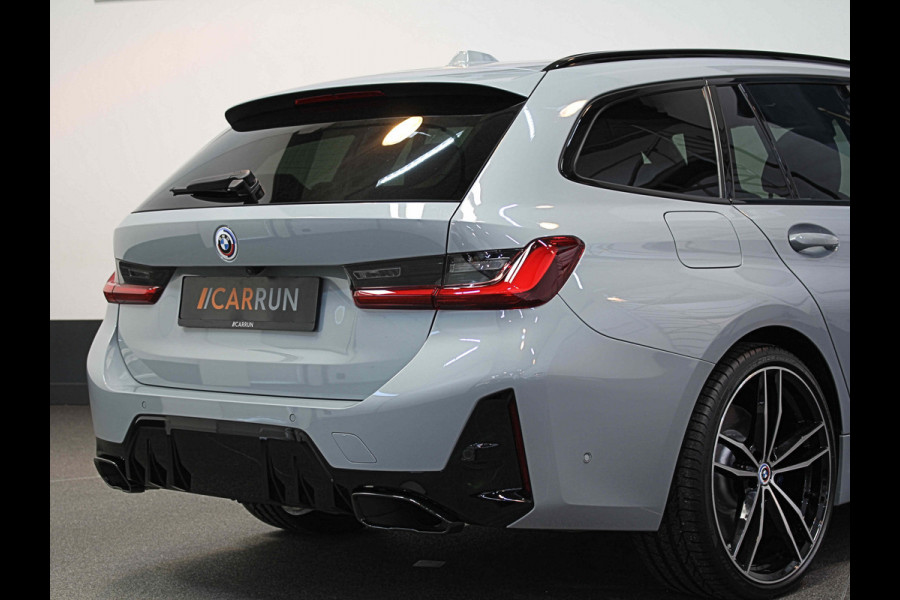 BMW 3 Serie Touring 330e 292pk M-Sport-Pro | Carbon | ACC | Stuurverw. | M50 jahre | M340 Bumper en uitlaat | E.TH 1500kg | Pano | Camera | Dab+ | Adaptieve Cruise Control | Ambiance | Lane & Side Assist  | Apple & Android Carplay | Fabrieksgarantie.