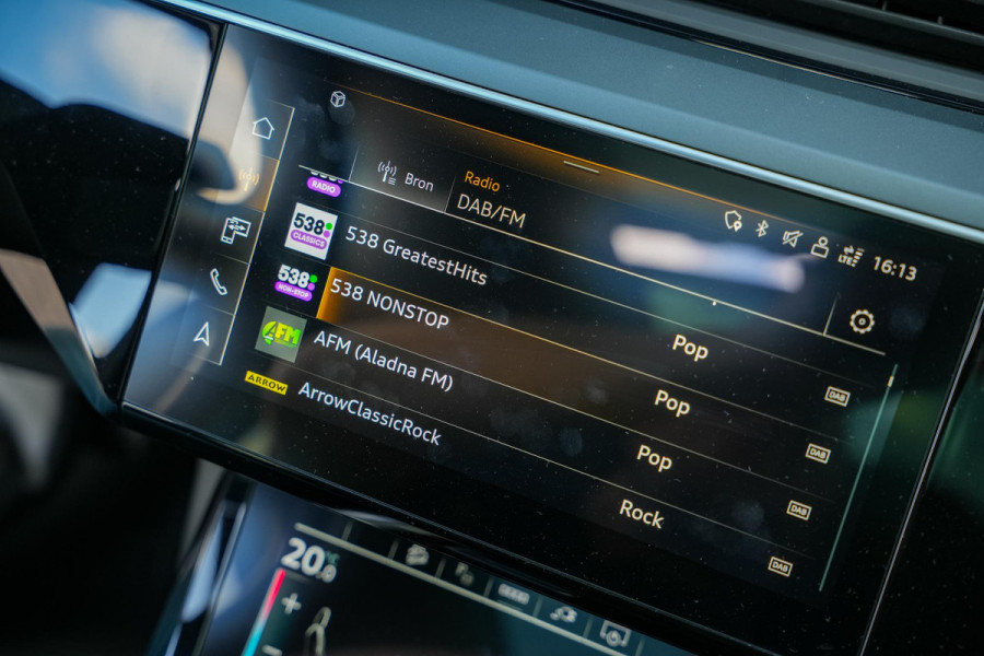 Audi e-tron Sportback 50 quattro Business edition Plus 71 kWh S Line Panoramadak Adapt. Cruise Memory DAB 22''LM