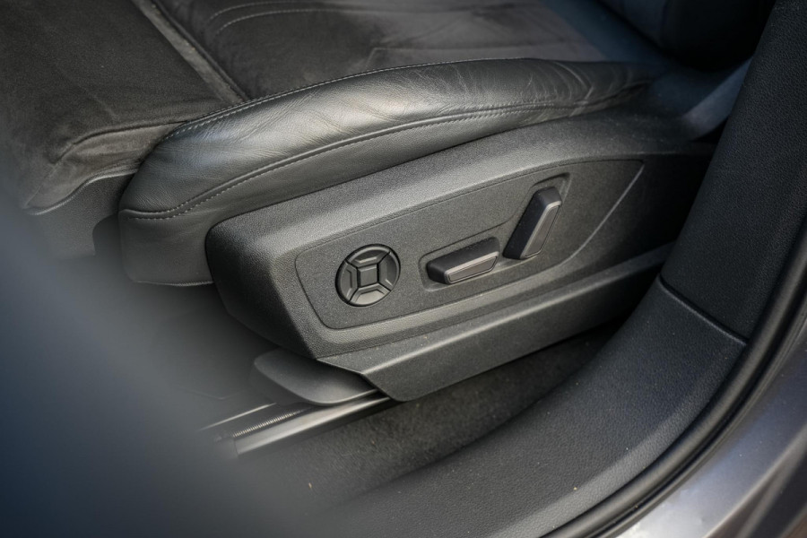 Audi e-tron Sportback 50 quattro Business edition Plus 71 kWh S Line Panoramadak Adapt. Cruise Memory DAB 22''LM