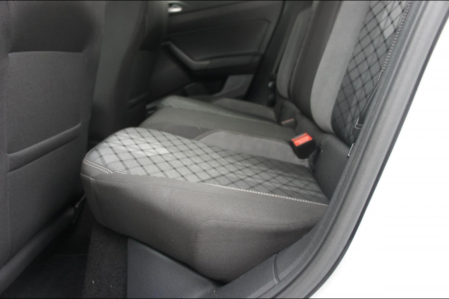 Volkswagen Polo 1.0 TSI 110pk DSG 3x R-Line Acc|Pano|Virtual