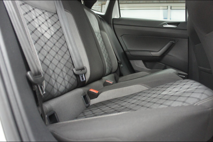 Volkswagen Polo 1.0 TSI 110pk DSG 3x R-Line Acc|Pano|Virtual