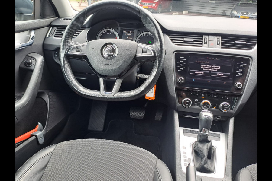 Škoda Octavia Combi 1.0 TSI Greentech Ambition Business | LED | Trekhaak | Navi | PDC | App-connect |